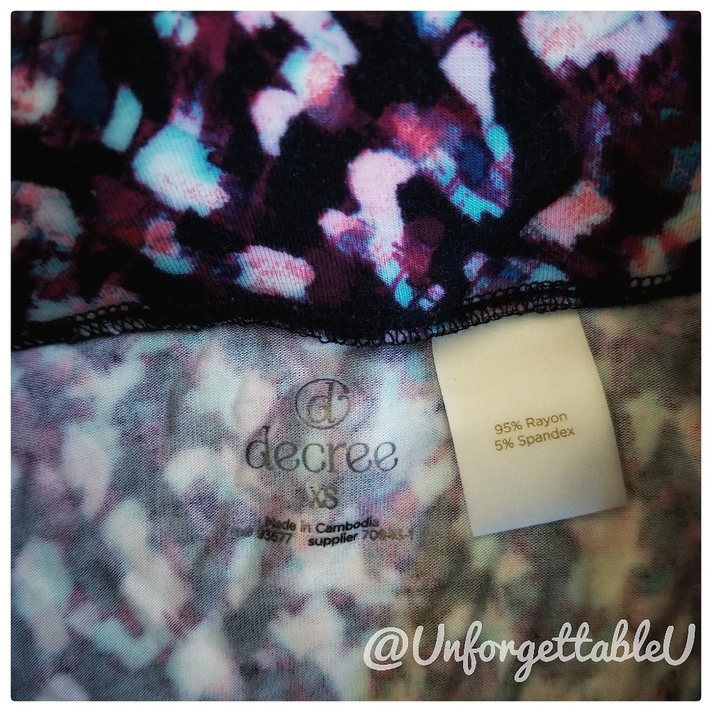Decree printed skater skirt size XS - Picture 3 of 8